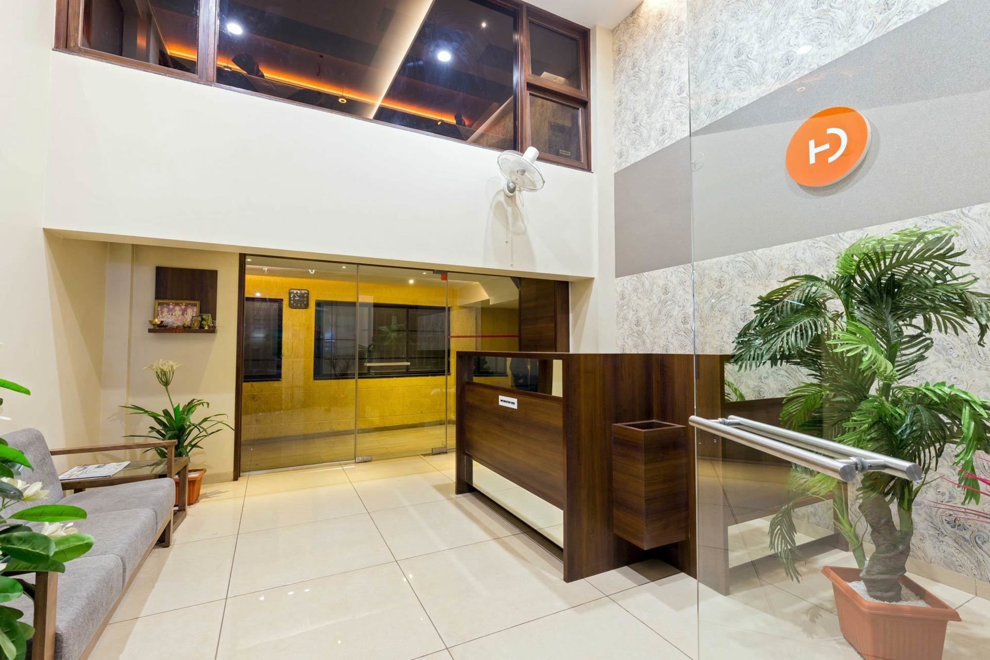 Hotel Darshan Kolhápur Kültér fotó